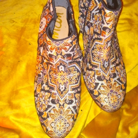 LIKE NEW SAM EDLEMAN LOS ANLKE BOOTS - Picture 1 of 8